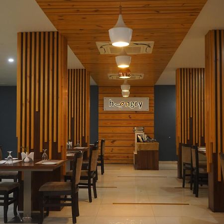 Hotel Wisteria Blue Samarda Kaliāsot Zewnętrze zdjęcie