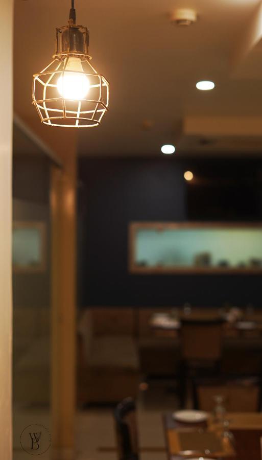 Hotel Wisteria Blue Samarda Kaliāsot Zewnętrze zdjęcie