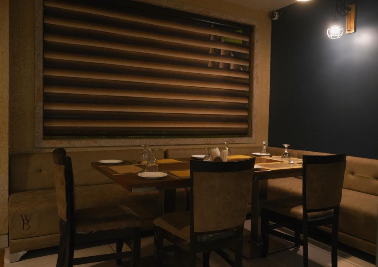 Hotel Wisteria Blue Samarda Kaliāsot Zewnętrze zdjęcie